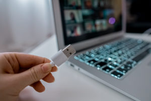 Luxafor Mute Button Plug
